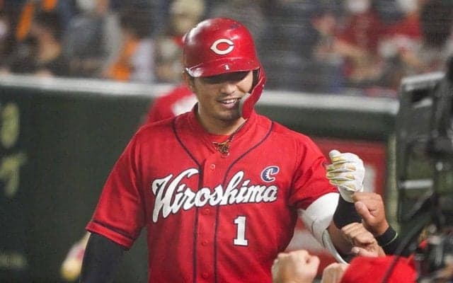 広島鈴木誠、大瀬良ら“肩組み”集合写真　ファン複雑も「ずっと応援し続けます」