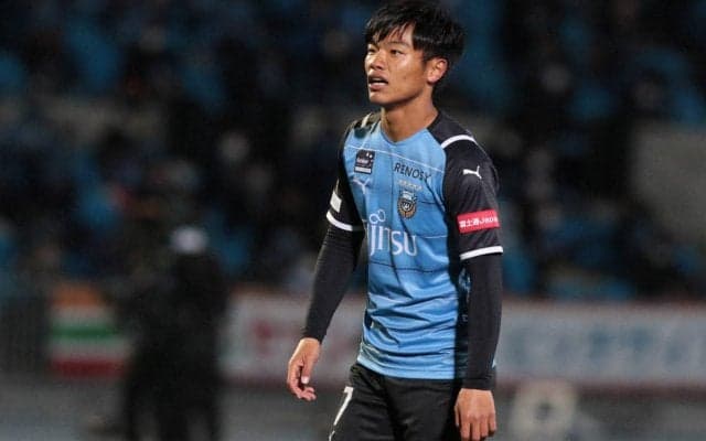 「泣きすぎ」川崎F連覇で号泣の旗手怜央に三笘薫や田中碧が愛あるいじり「オリンピックですら泣いてなかったやん」