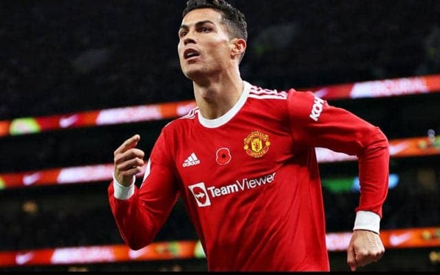 C・ロナウドがユナイテッド復帰後初のダービー　敵将ペップ「彼なら75歳になってもゴールを決め続ける」