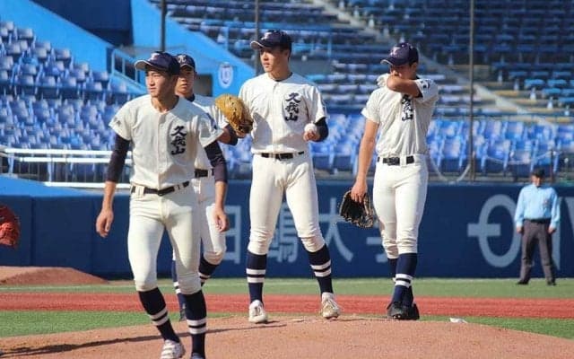 【高校野球】日大三に14-3大勝　センバツ王手に導いた31歳青年監督の一言「誰でも緊張するよな」