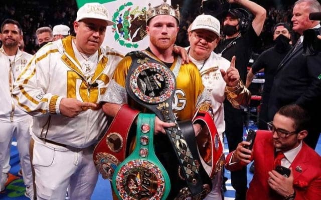 カネロが4団体統一の快挙　2度ダウン奪取で報酬45億円「狙っていたフィニッシュだ」