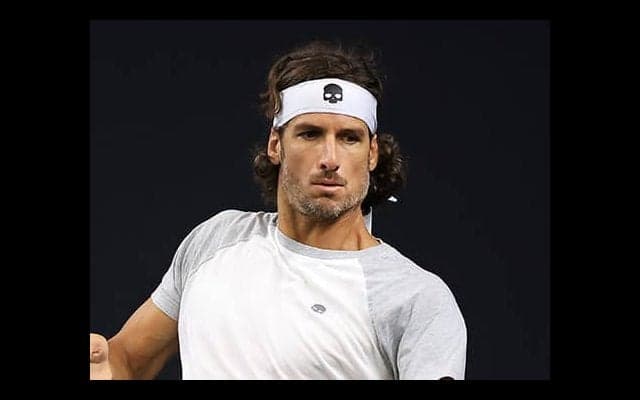 40歳ロペス CHで今季初V王手