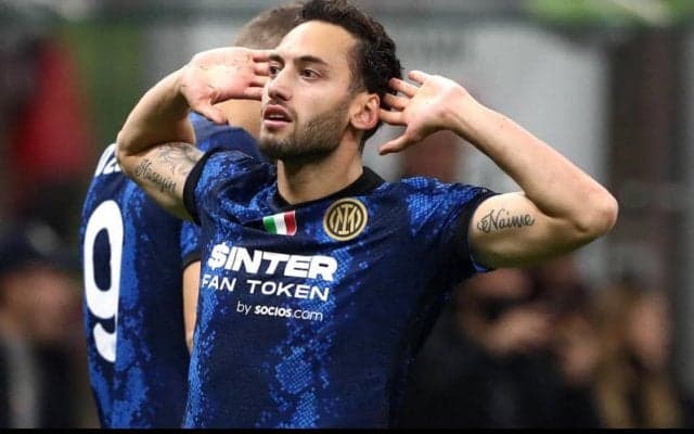 チャルハノール恩返しPK弾も今季最初のミラノ・ダービーは譲らずドロー《セリエA》