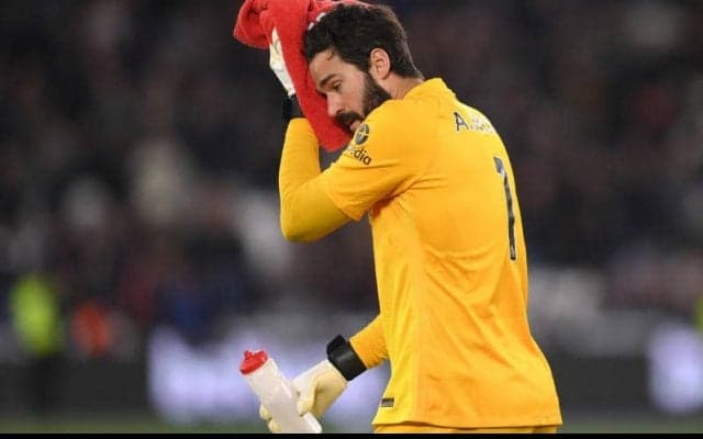 3失点のアリソンにサポーターから厳しい意見…「加入以降最低の試合」