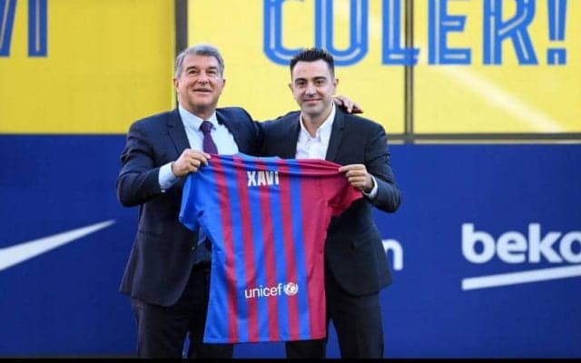 バルセロナ、チャビ新監督がついにカンプ・ノウ凱旋！