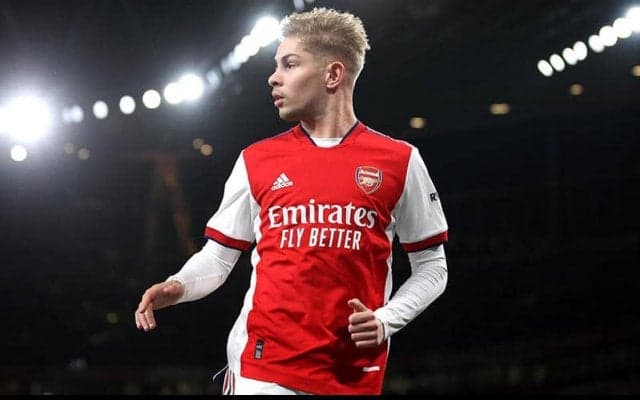 アーセナル新10番スミス・ロウが初のイングランド代表入り！　4選手不参加を受けて追加招集