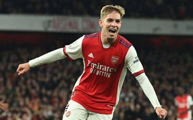 日本代表・冨安健洋の同僚「イングランド代表初招集」！現在3戦連発中の「アーセナル生え抜きの10番」21歳・エミール・スミス=ロウの実力とプレースタイル