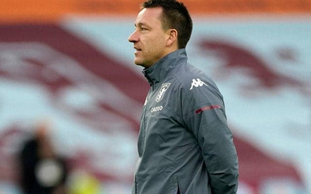 興味はトロフィー群よりも去就? ジョン・テリーが公開した一枚にファン「ビラはあなたを必要としている」