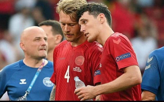 「世界最高のDFになれる」、ケアーが後輩クリステンセンを称賛!　一方で克服すべき課題も指摘