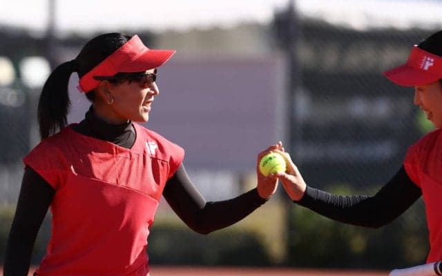 準々決勝のカードは「愛媛×岐阜」「千葉×愛知」「徳島×京都」「大阪×神奈川」に！ 「全国レディーステニス大会」大会2日目、3回戦の結果