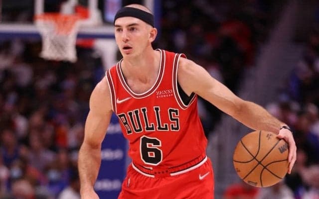 カルーソがレイカーズを離れた理由は契約内容…提示された年俸は◯億円以下？