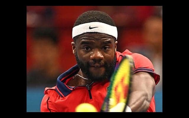 ティアフォー逆転で4強 米対決へ