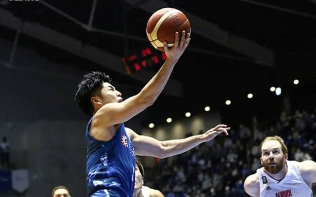 安藤誓哉が古巣A東京相手に23得点8アシストの活躍…島根が6連勝を果たす