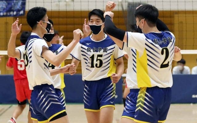 春高バレー　厚い選手層の駿台学園、メンバー入れ替えて東京１位通過