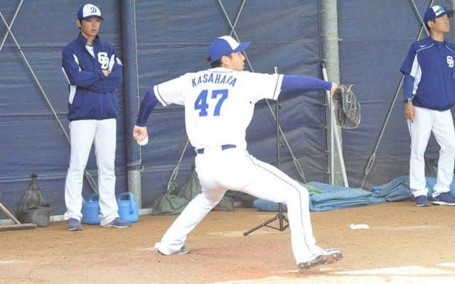 「野球界で1番老けてない」　コーチになっても不変のイケメンに騒然「俳優おって草」