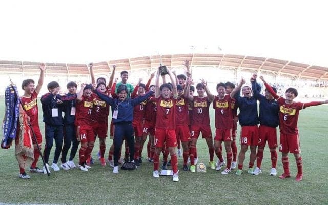 【高校サッカー】流経大柏、新体制で3年ぶり全国へ　市立船橋との名門対決で見せた“新スタイル”とは