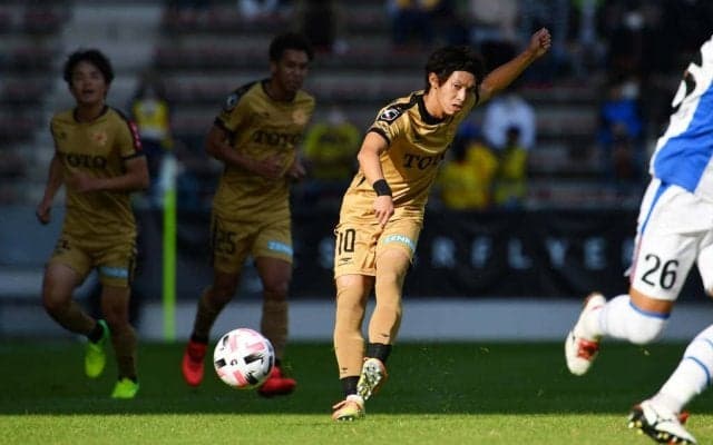 【J2ラスト3試合!!】「壮絶残留争い」19位浮上「北九州のエース」が決めたゴラッソ＆元日本代表FWの引退…「新旧レフティーの輝き」！【戸塚啓のJ２のミカタ】(2)