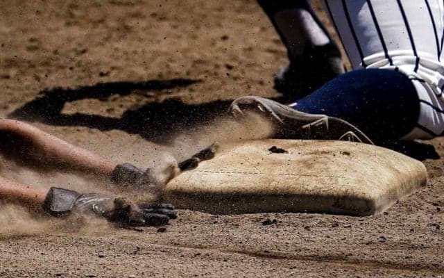 大好きな野球に「行きたくない」　出場機会なし、怖い指導者…保護者はどう向き合う？