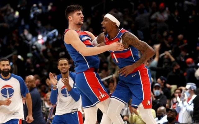 ウィザーズが5連勝で東1位をキープ…サンズは破竹の9連勝で首位猛追／NBA