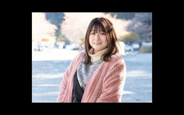 「家にいるか酒場にいるか」の超インドア派女子が人気キャンプYouTuberに転身。「焚き火しながら飲んでるおじさんに憧れて」