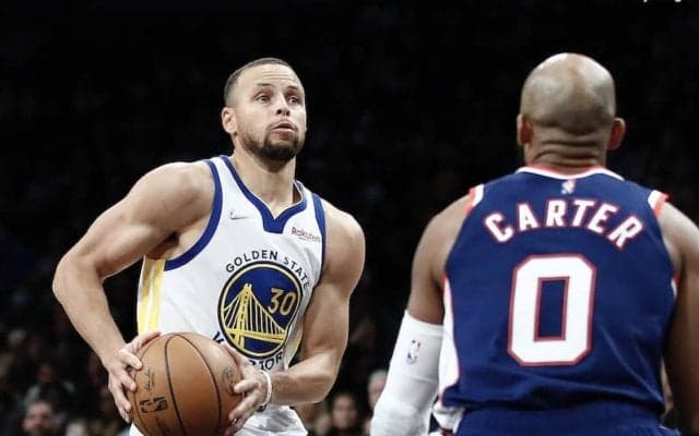 注目の一戦はウォリアーズが完勝、昨季東西覇者対決はジャズに軍配／NBA