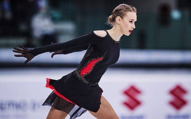 先輩ザギトワの再現なるか　五輪シーズンに現れた15歳新星フロミフが狙う「3A＆4S」投入