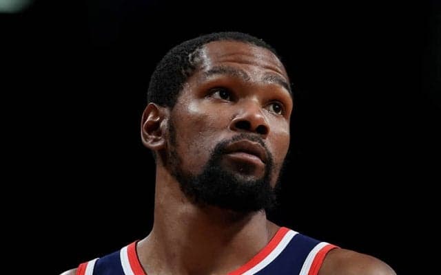 カイリーの帰還を待つデュラント…テレビ司会者からは「心中お察しするよ」との声