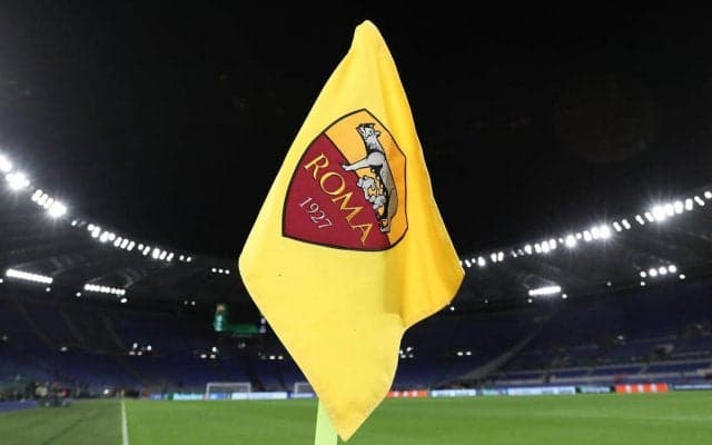 ローマが今季の3rdユニを発表、濃い黄色に紺と赤のたすき掛けを施したピッチ映えするデザインに