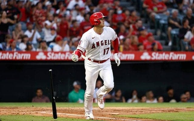 【MLB】大谷翔平、満票MVPで地元紙“ジャック”　オオタニ尽くしで大々的に報じる