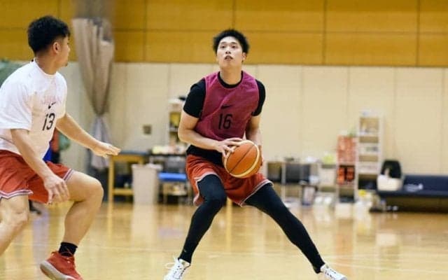初の代表合宿に難しさを感じる岡田侑大「一つ上の選手になるには必要なこと」