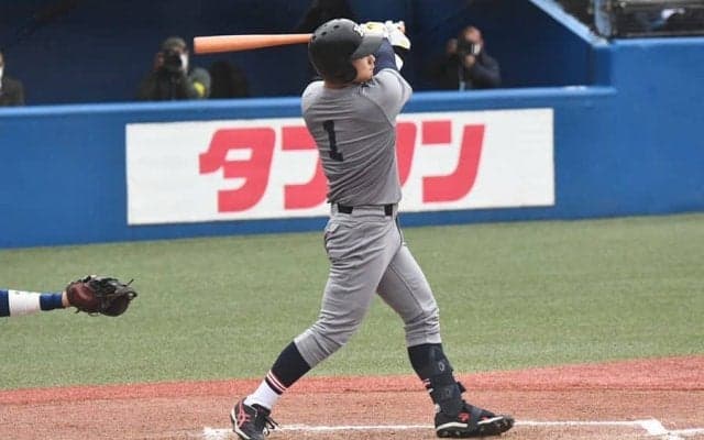 【大学野球】鷹2位指名の慶大・正木が先制弾　逆方向へ強烈、廣瀬と2者連続弾でリード広げる