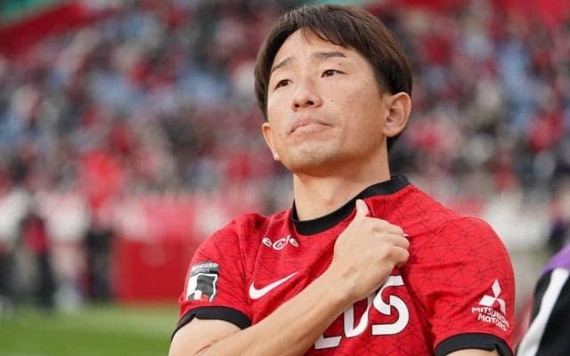 浦和監督リカルドも涙!ベテラン「阿部勇樹、槙野智章、宇賀神友弥の退団」を引き継ぐ1G1A伊藤敦樹の決意「ウガさんとは同じ経歴」【浦和レッズREBORN(2)】