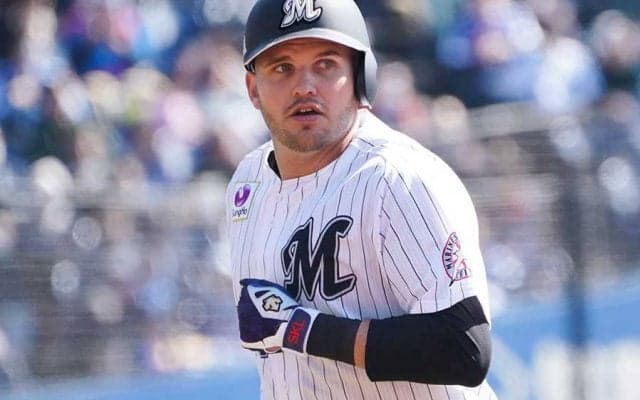 ロッテ、レアードとの来季契約合意を発表　「たくさんスシを握りたい」