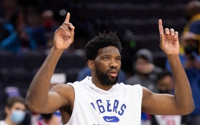 直近8試合で6敗と不振のシクサーズに朗報、大黒柱エンビードがチーム施設で練習再開