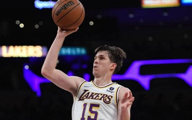 カルーソがオースティン・リーブスを褒め称える「自分の1年目よりも前に進んでいる」