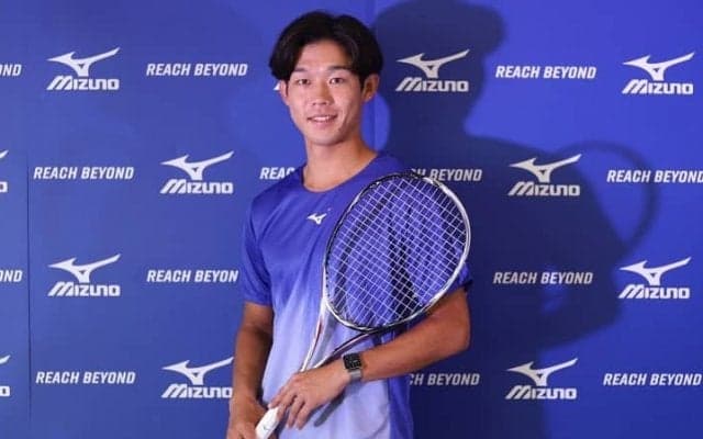 史上初、ソフトテニス界に学生プロ誕生！ 上岡俊介21歳の素顔