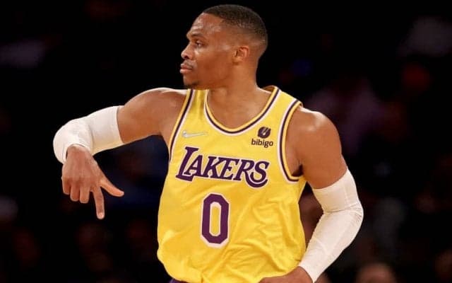 レイカーズがニックスに敗戦…ウェストブルックは「単純にハードなプレーができなかった」