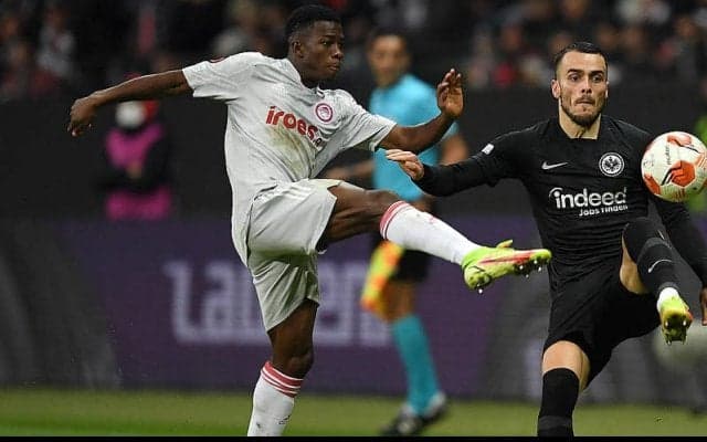 オリンピアコスの新鋭MFにプレミア複数クラブが関心か