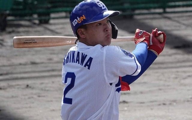 2年目ドラ1の「打球角度すげぇな」　一瞬で空に消える飛距離は「やっぱり別格」