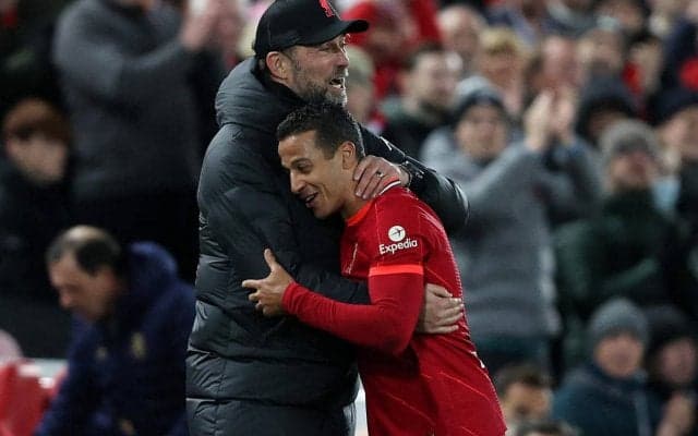 「あのテクニックをもってしても…」クロップ監督がチアゴのスーパーミドルを称賛「信じられないようなゴール」