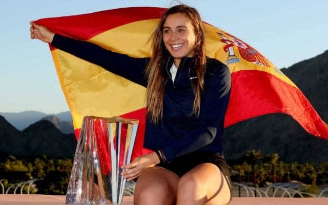 シーズンオフをビーチで過ごす選手たちのグラマラスショット集【前編】