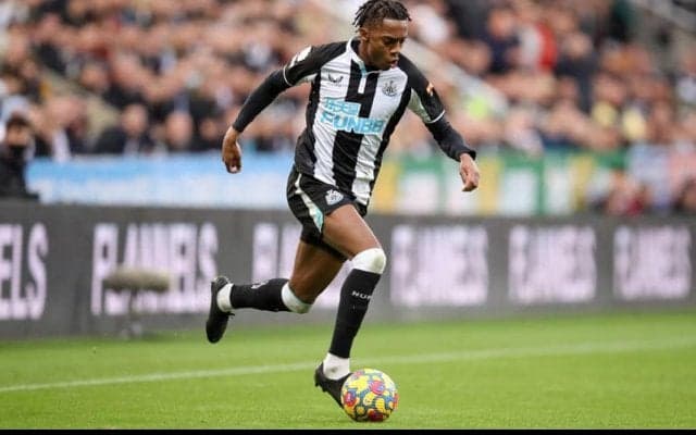 凱旋するウィロックを歓迎するアルテタ監督、今夏の放出は「難しい決断だった」