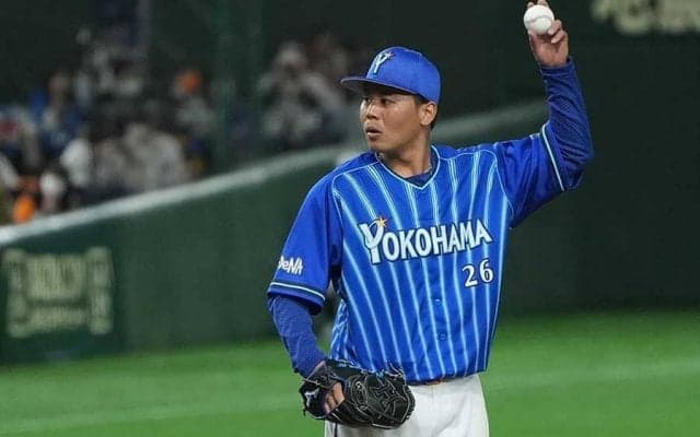 なぜ後ろを見てから投げるの？　「目線を切る」投球練習の狙いを専門家解説