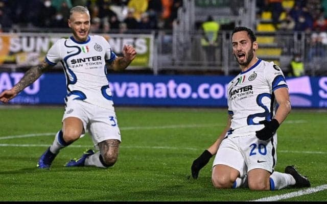 ヴェネツィアに快勝のインテル、ナポリ&ミランにプレッシャー《セリエA》