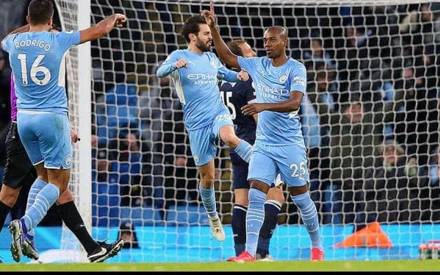 フェルナンジーニョの3年ぶりのリーグ戦ゴールが決勝点!　シティがハマーズにEFL杯のリベンジ果たす!《プレミアリーグ》