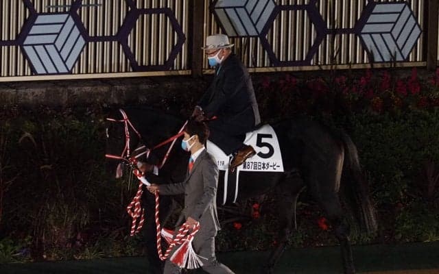 矢作師「コントレイルの仔で凱旋門賞を」コントレイル引退式