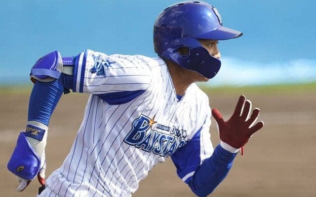 「感覚が明らかに違う」DeNA森が得た“気付き”　石井琢朗コーチから受けた指導とは