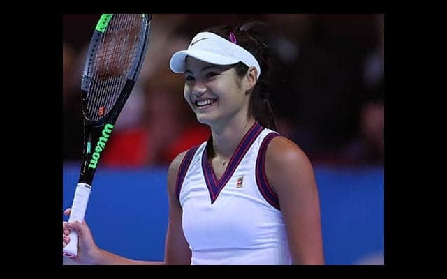 ラドゥカヌ 母国で凱旋試合