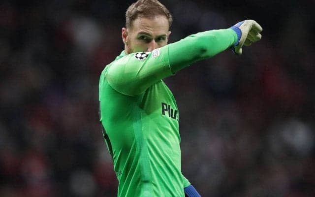 弘法にも筆の誤り、昨季ラ・リーガMVPオブラクがまさかのキャッチミス「それでも世界最高のキーパー」