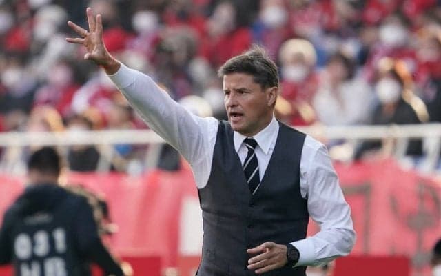 カギは「GK・CB以外全部OK」の超ユーティリティ選手！【「変革者」浦和リカルド監督の“新生浦和レッズ”「理想スタメンとフォーメーション」】(2)